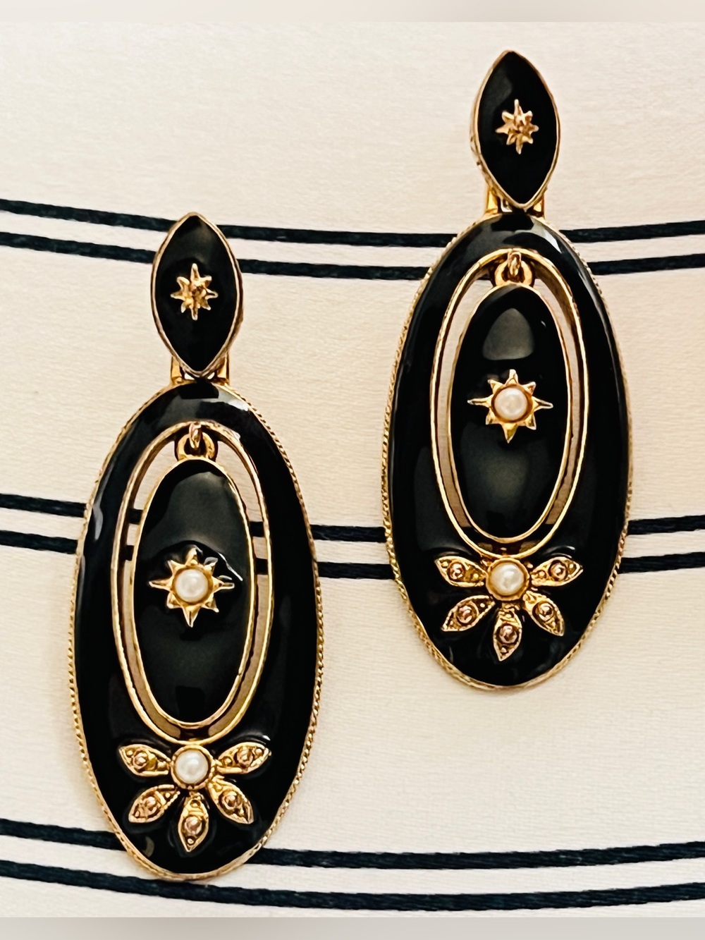 LANVIN en Bleu Black Enamel Celestial Starburst Drop Earrings